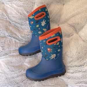 Bogs Neo Classic Space print size 12 rain/snow